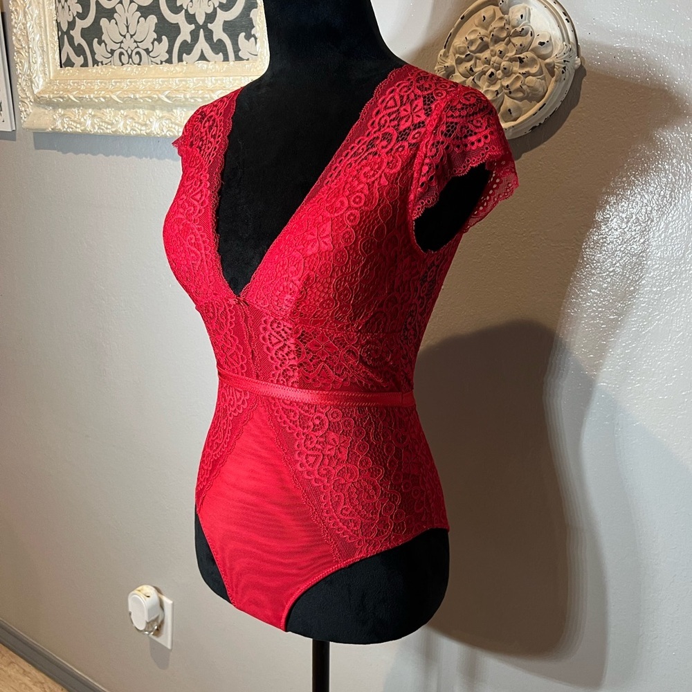 Sophie B. Scarlet Lace Bodysuit - Picture 5 of 10